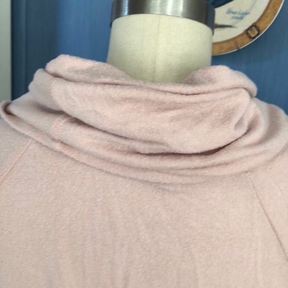 Gibson Cozy Convertible Neckline Tunic - Picture 6 of 8